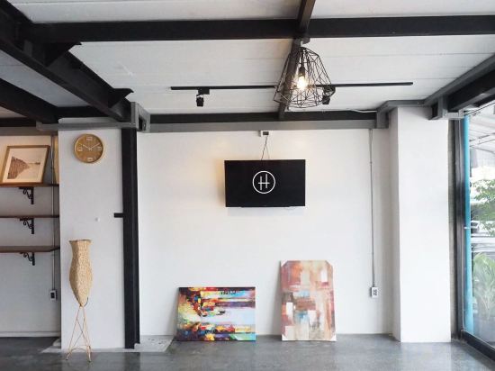 Фото The Color Express Hotel