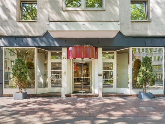 Фото Novum Hotel New Madison Düsseldorf Hauptbahnhof