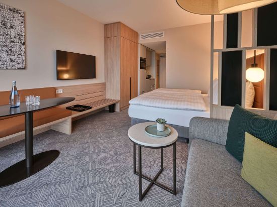 Фото Adina Apartment Hotel Cologne