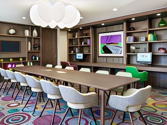 Фото Hampton by Hilton Düsseldorf City Centre