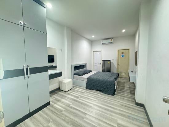 Hotel K&k Apartment by Oyo Rooms, Earth, photo