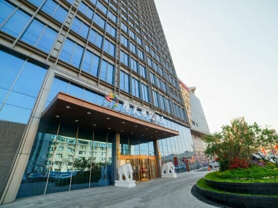 Hotel Changchun Skyscraper Century Hotel, Changchun, photo