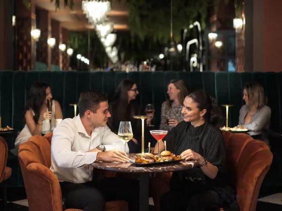 Фото Nyx Esperia Palace Athens