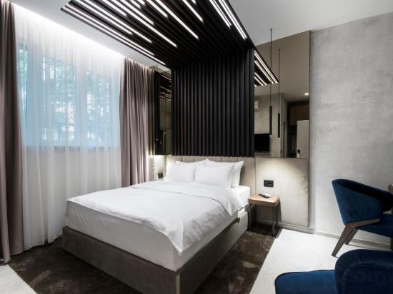 Фото The Location 