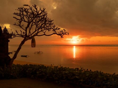 Внешний вид отеля Maya Sanur Resort & SPA в Денпасаре, фото 4