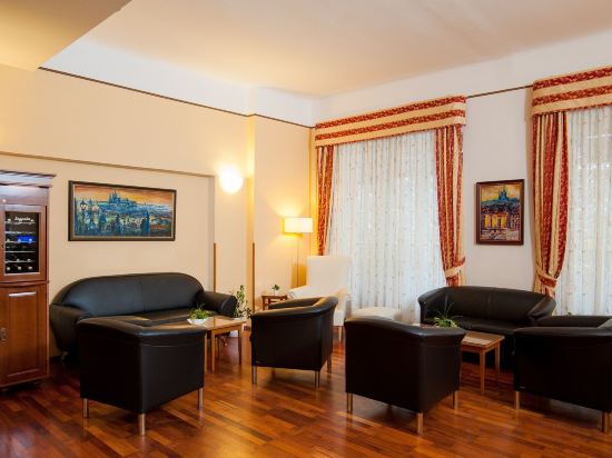 Фото Cloister Inn