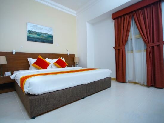 Фото LaVilla Hotel