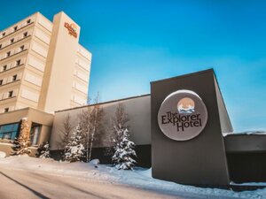 Гостиница The Explorer Hotel Yellowknife