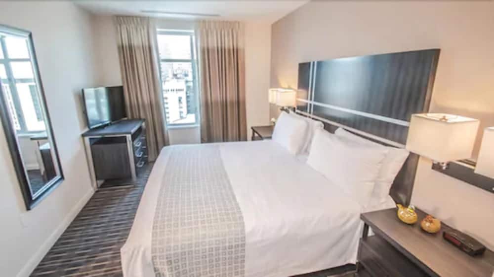 Фото Broadway Plaza, Trademark Collection by Wyndham