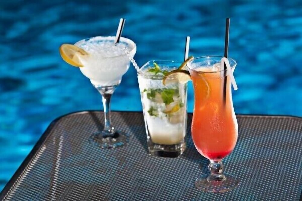 Фото Kronos Hotel