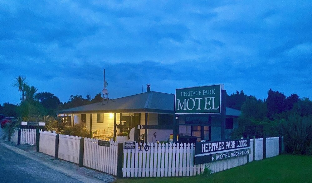 Фото Heritage Park Lodge