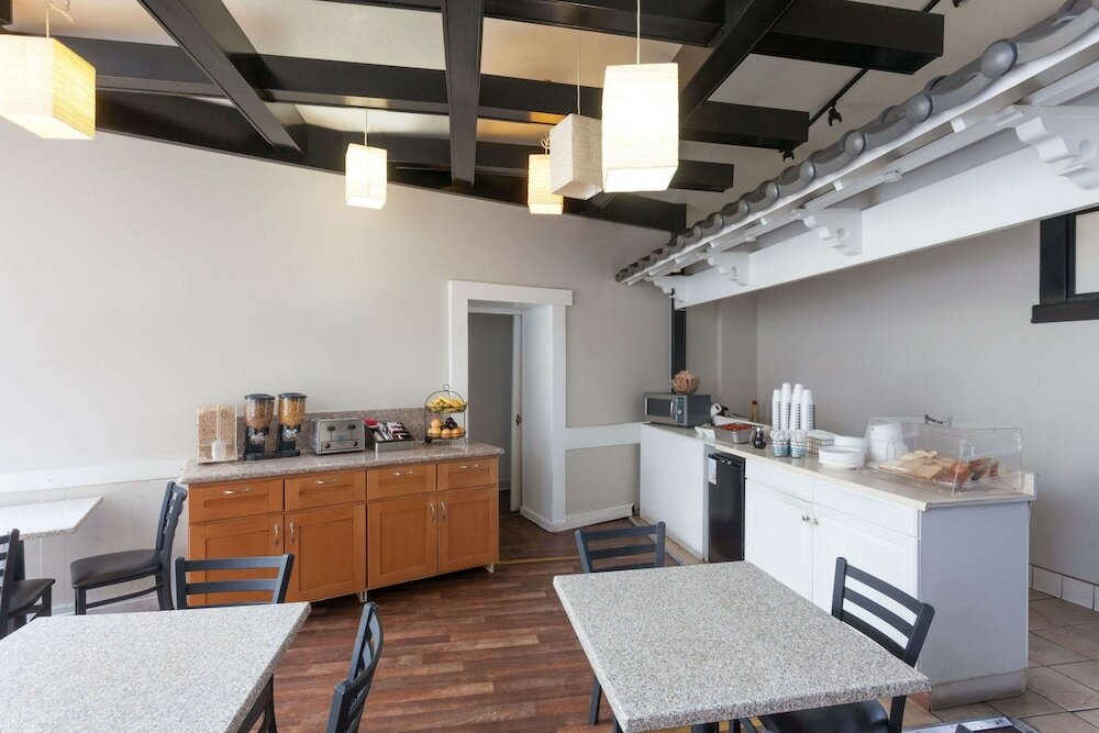 Фото Knights Inn Los Angeles Central / Convention Center Area