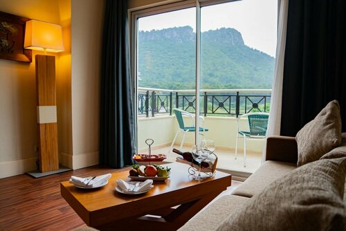 Гостиница Meder Resort Hotel в Анталье