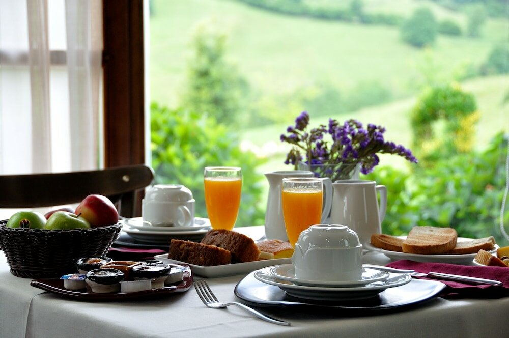 Фото Hotel Puerta del Oriente