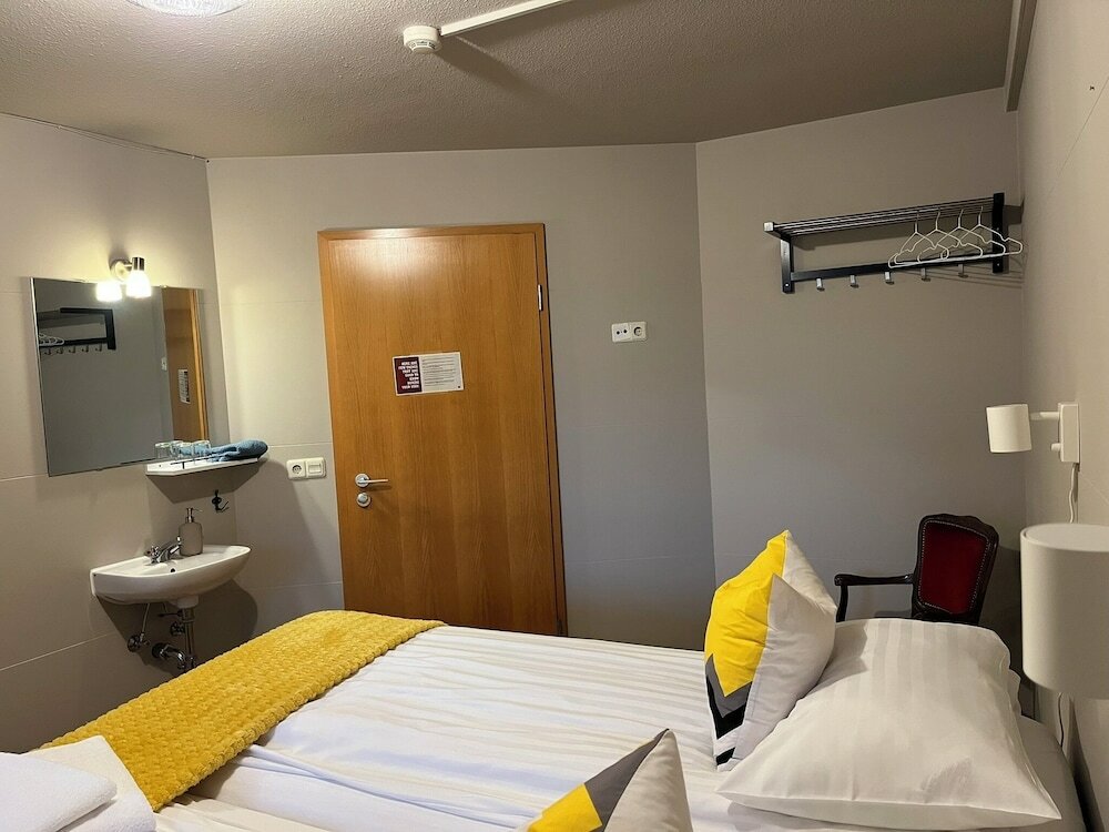 Фото Guesthouse Hvammur