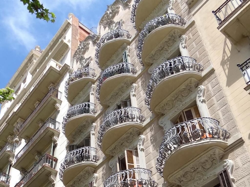 Фото Hostal Balkonis