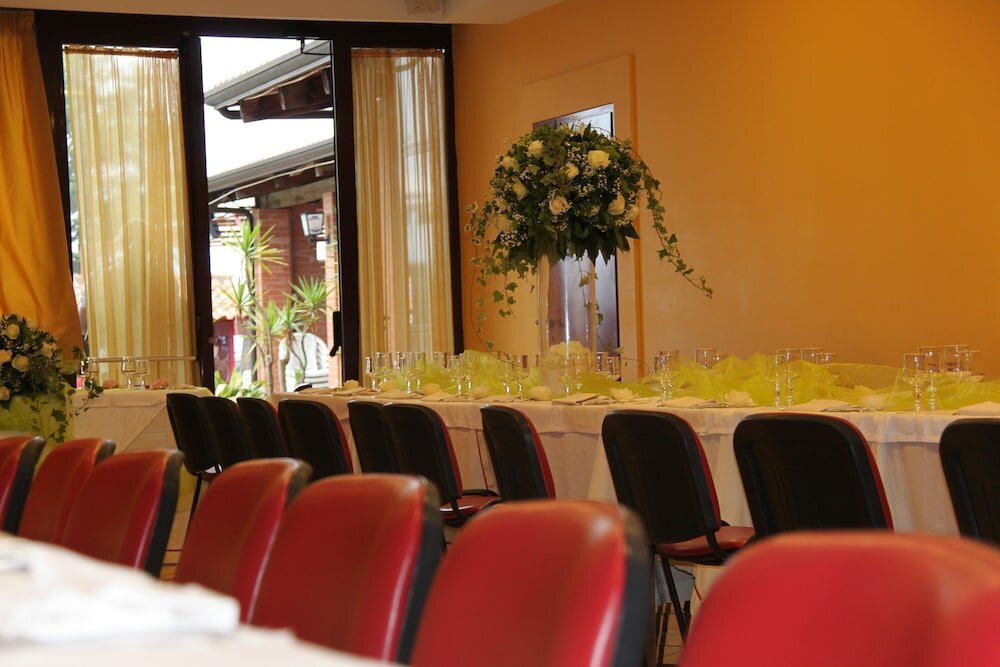 Фото Ranch Palace Hotel