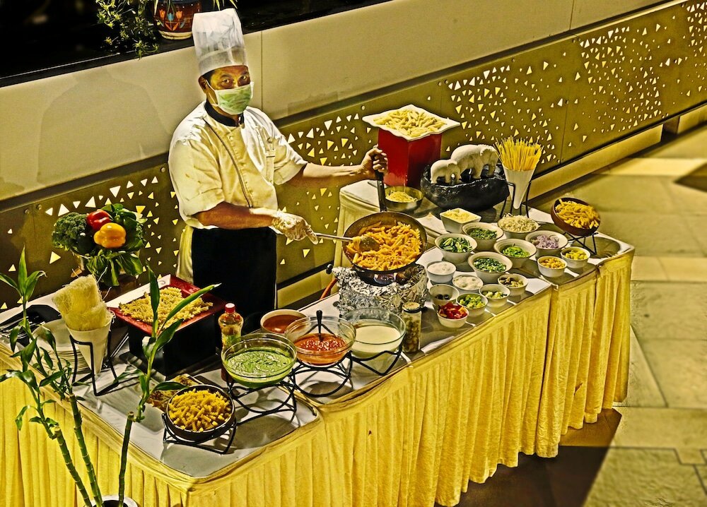 Фото Oriental Residency Hotel