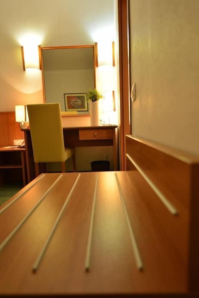 Фото Hotel Karpos