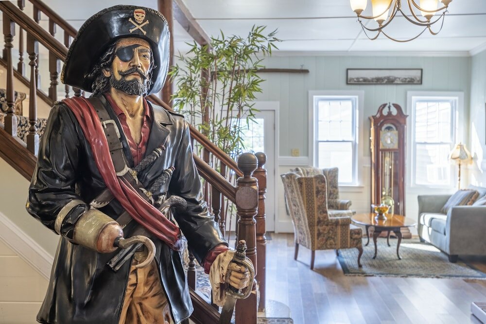 Фото Blackbeard's Lodge