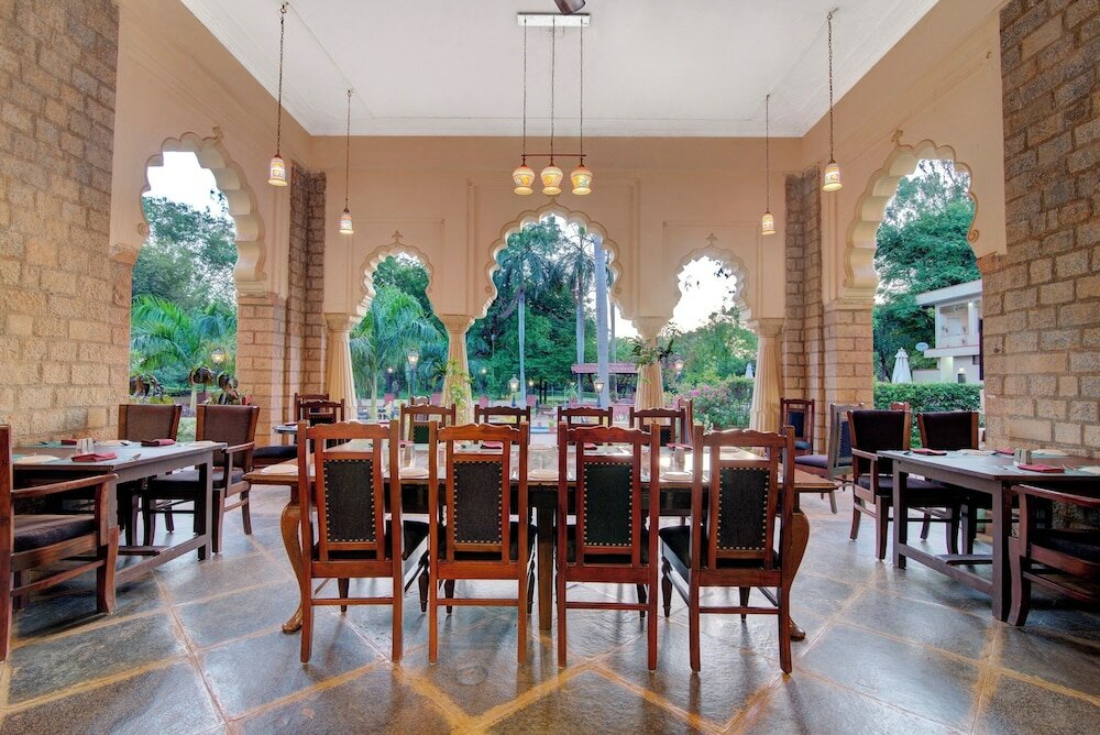 Фото WelcomHeritage Shivavilas Palace