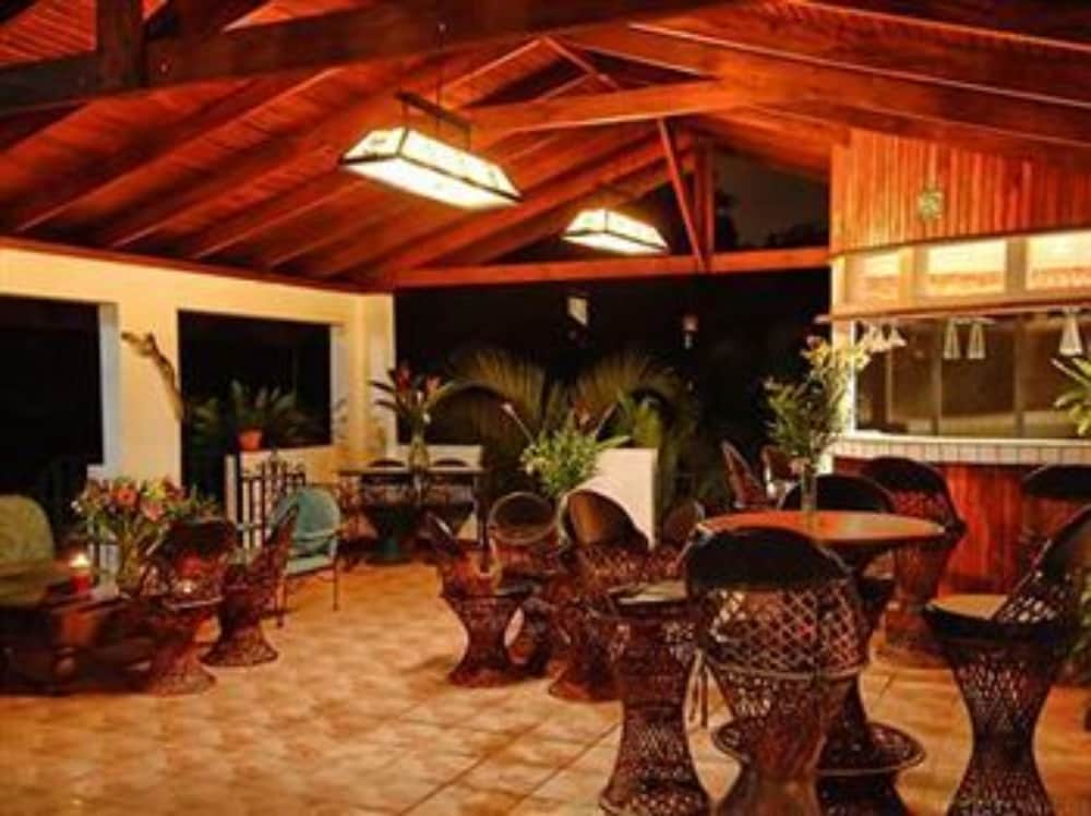 Фото The Cariari Bed and Breakfast