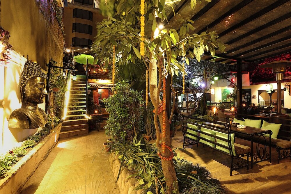 Фото Hotel Himalayan Oasis