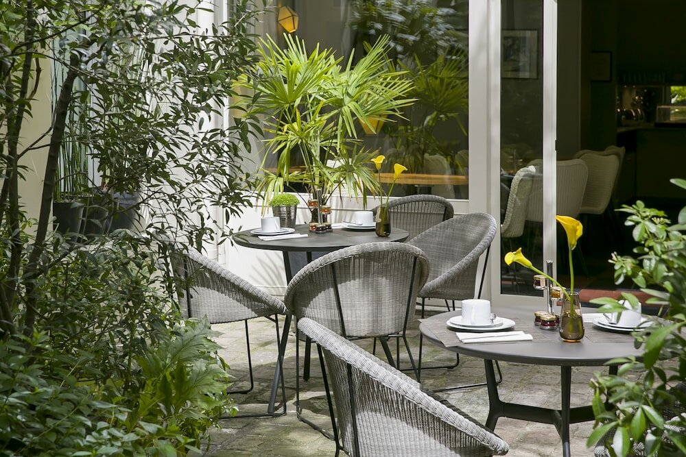 Фото Hôtel A La Villa des Artistes