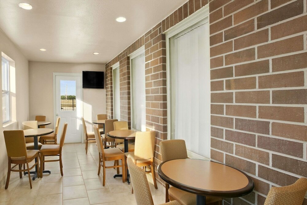 Фото Baymont by Wyndham Jacksonville