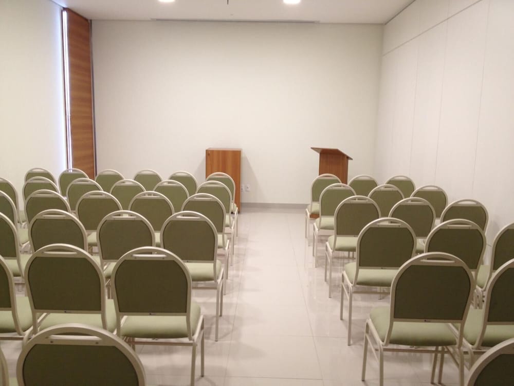 Фото Porto Feliz Executive Hotel