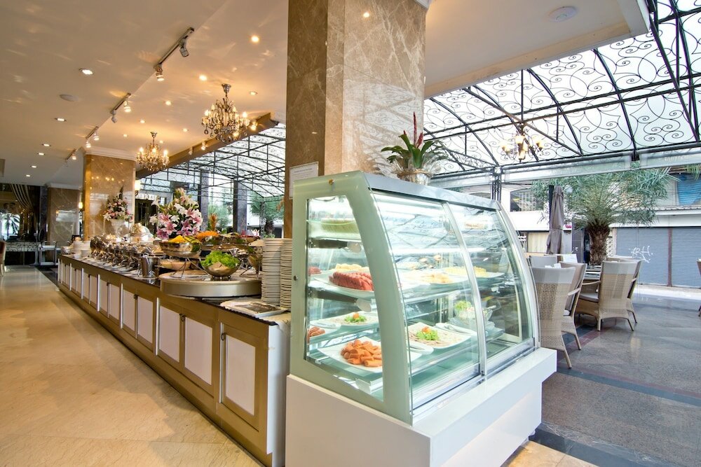 Фото LK The Empress Pattaya