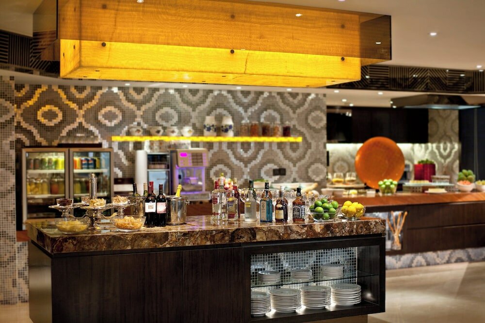 Фото Courtyard by Marriott Shanghai Pudong