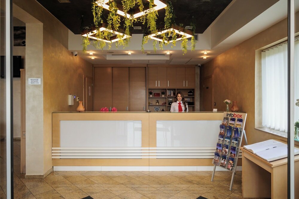 Фото Euro Garni Hotel