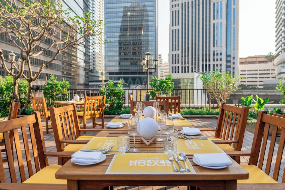 Фото Boulevard Hotel Bangkok