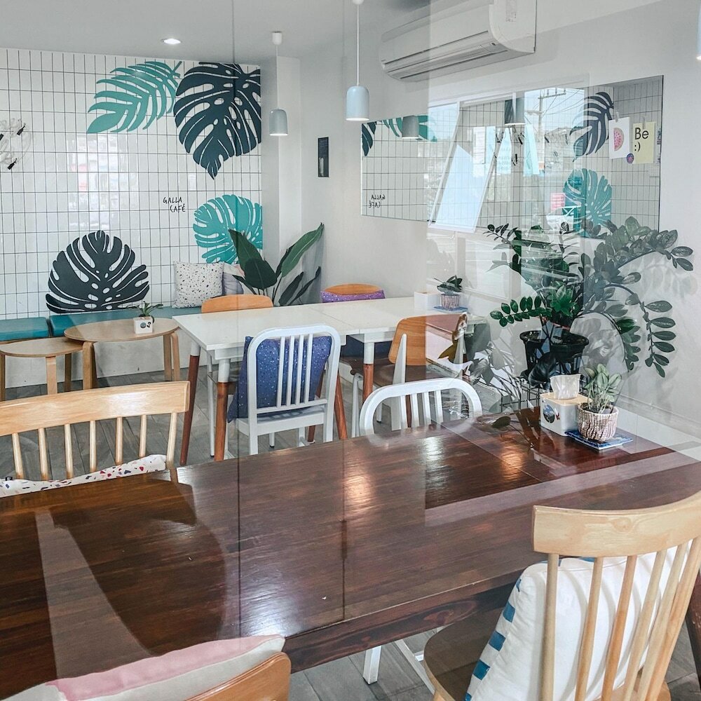 Фото The Galla Hotel