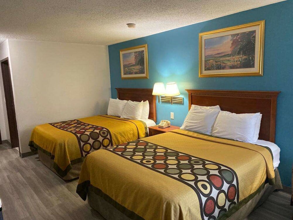 Фото Americas Best Value Inn West Frankfort