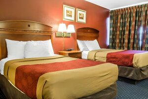Гостиница Red Carpet Inn Philadelphia Airport