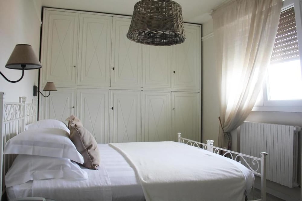 Фото Hotel Bijou