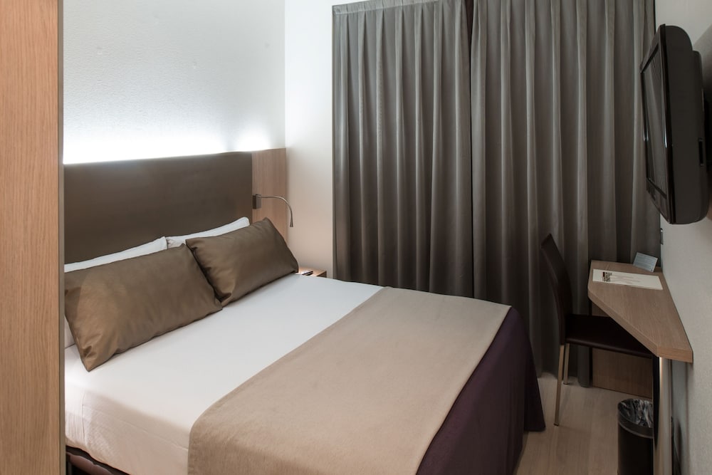 Фото Отель Catalonia Roma