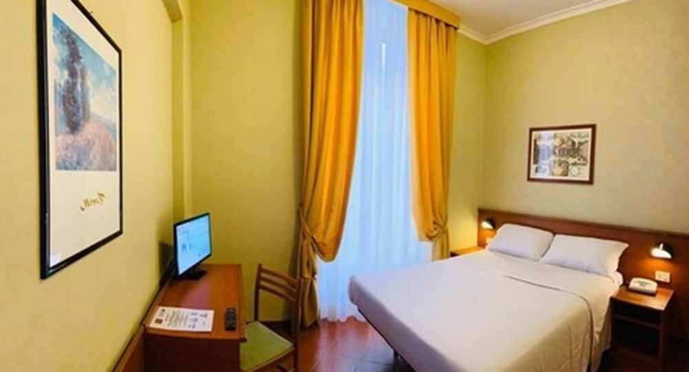 Фото Hotel Corona