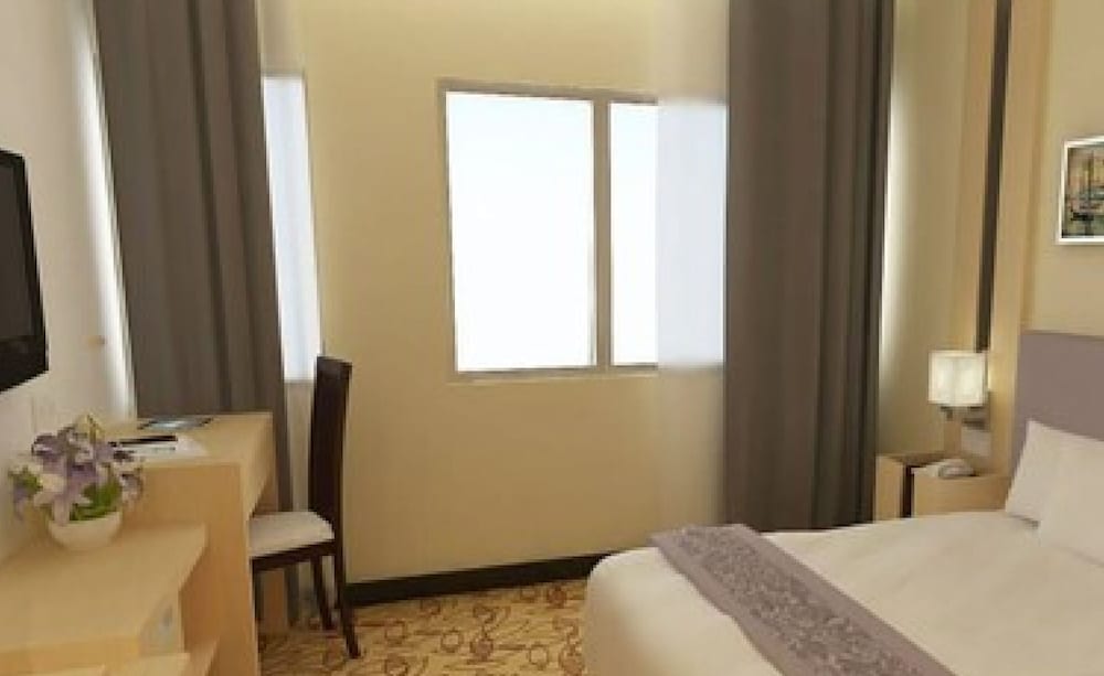 Фото Metro Hotel