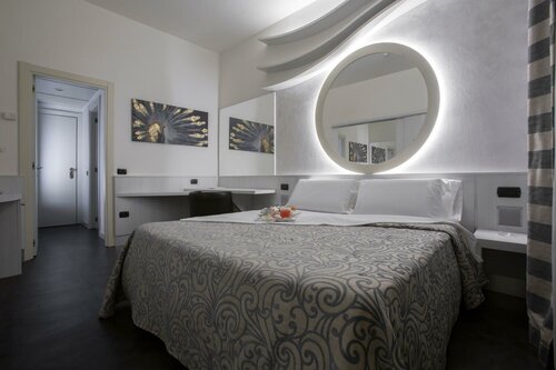 Гостиница Hotel Motel City в Леньяно