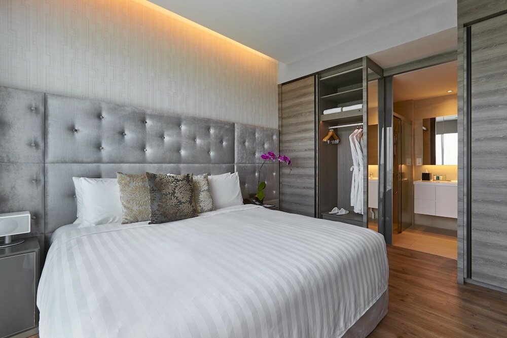 Фото Pan Pacific Serviced Suites Beach Road