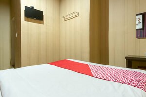 Hotel O Medan Near Gajah Mada formerly Hotel Labuhan Raya (45Jl. Gajah Mada), hotel