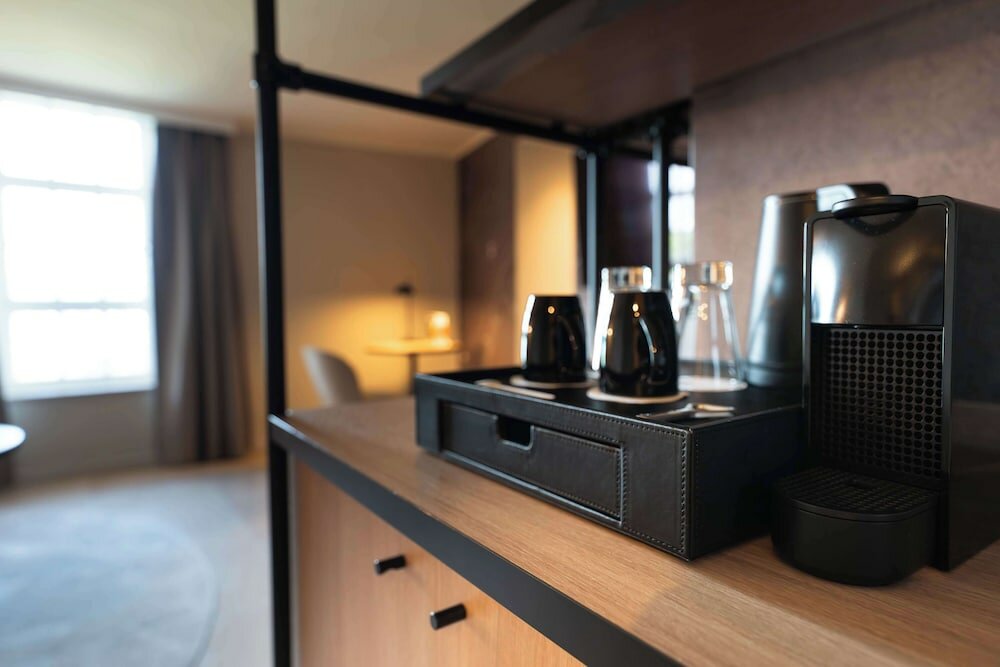 Фото Wasserturm Hotel Cologne, Curio Collection by Hilton