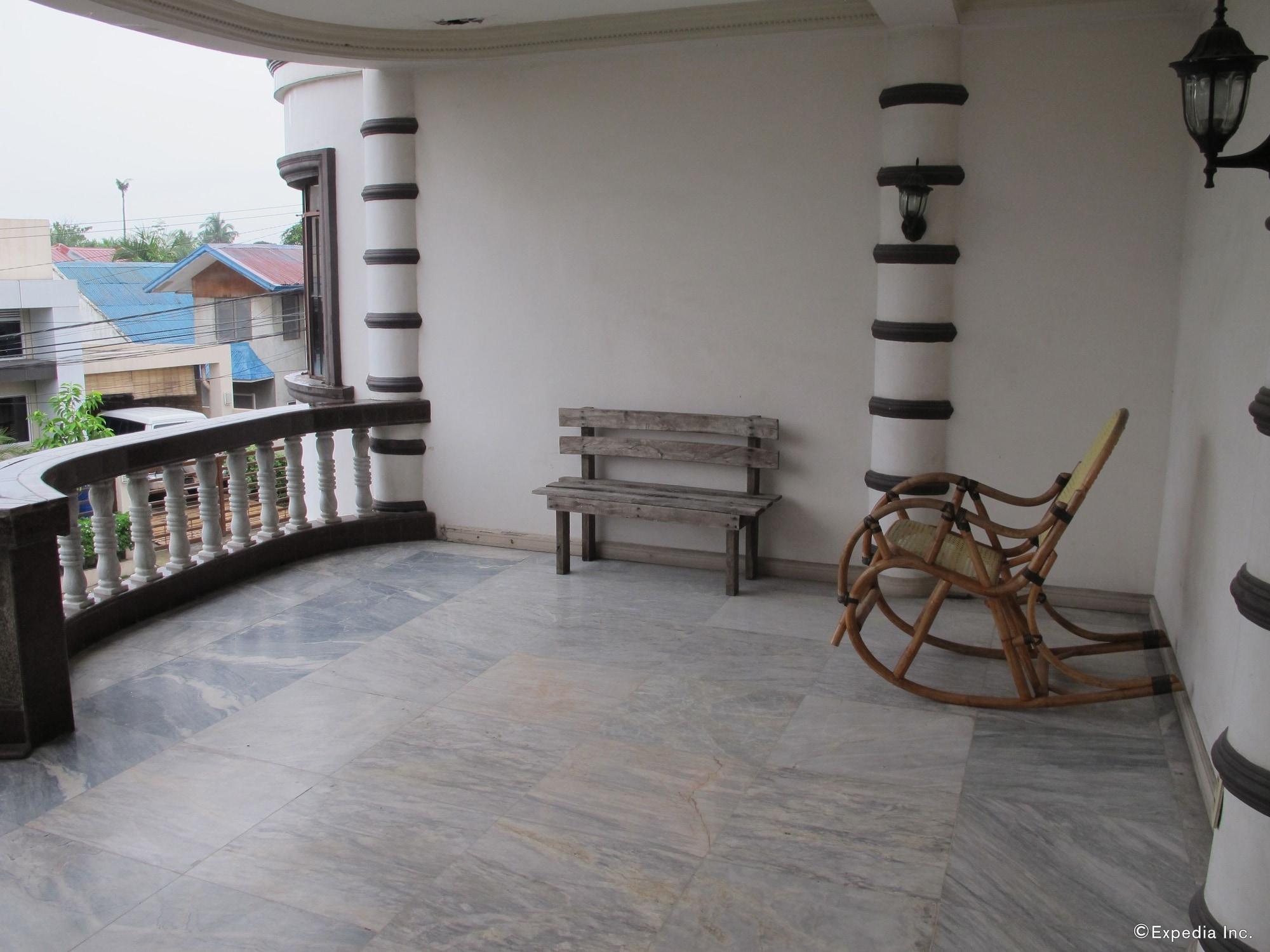 Фото Pe're Aristo Guesthouse