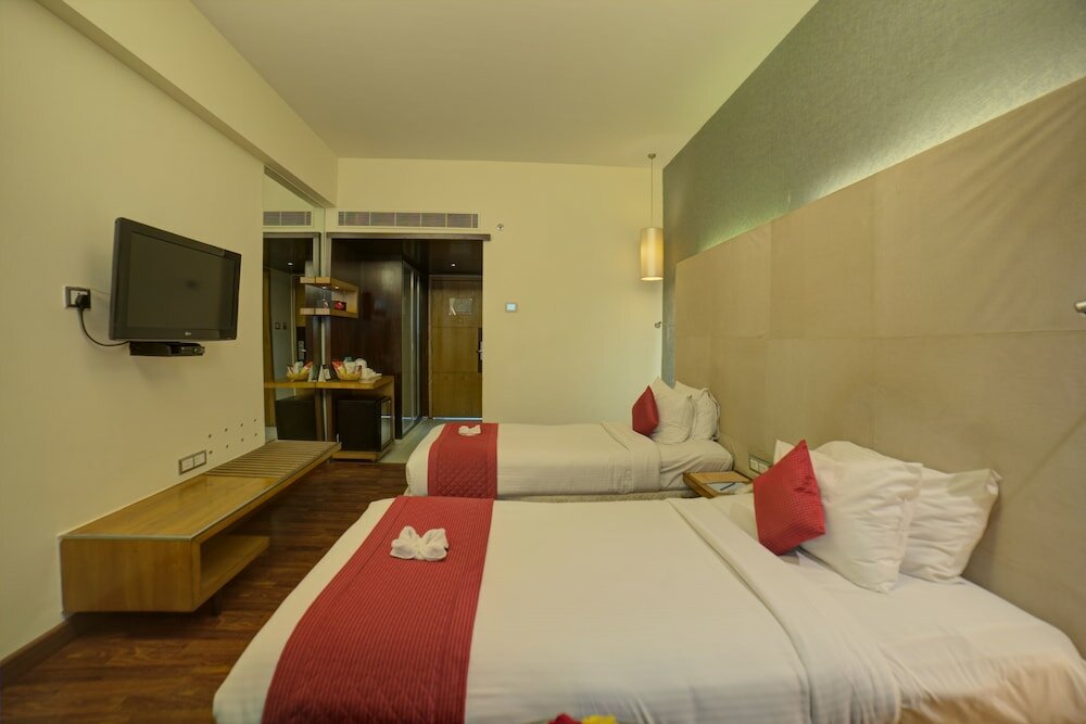 Фото Goldfinch Hotel Mangalore