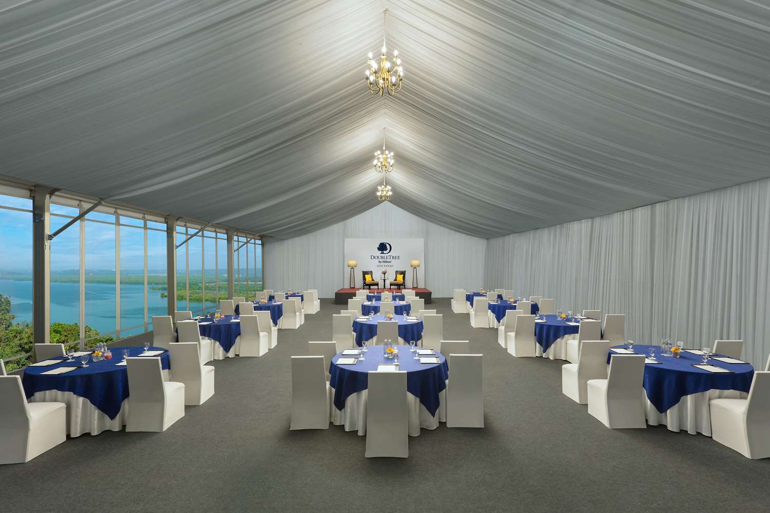 Фото DoubleTree by Hilton Goa - Panaji