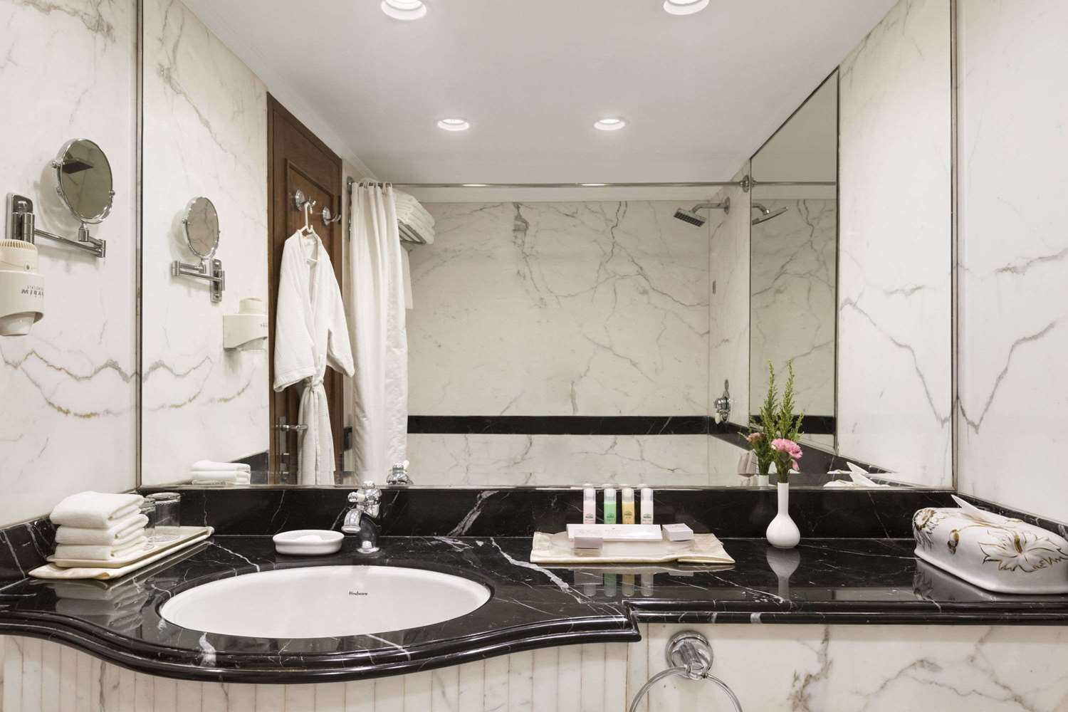 Фото Ramada Plaza by Wyndham Palm Grove