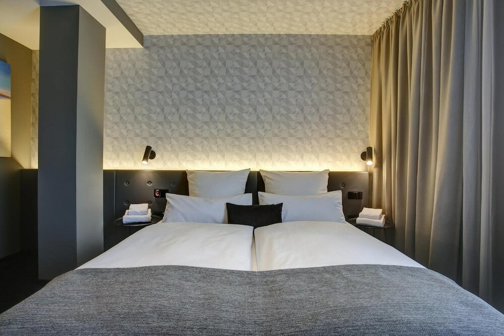Фото Vienna House Easy by Wyndham Dortmund
